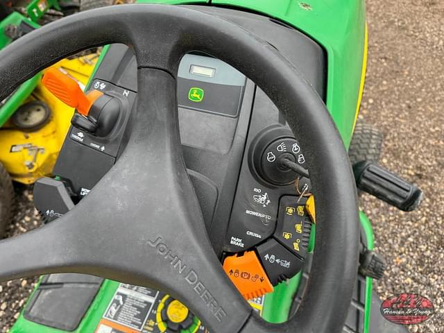 Image of John Deere X300 equipment image 4