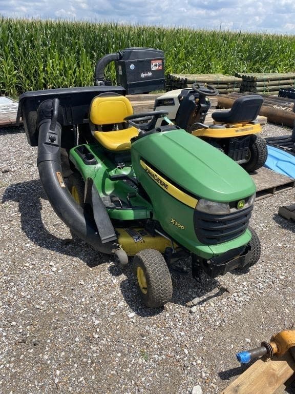 Image of John Deere X300 Image 0