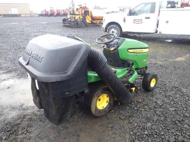 Image of John Deere X300 equipment image 4