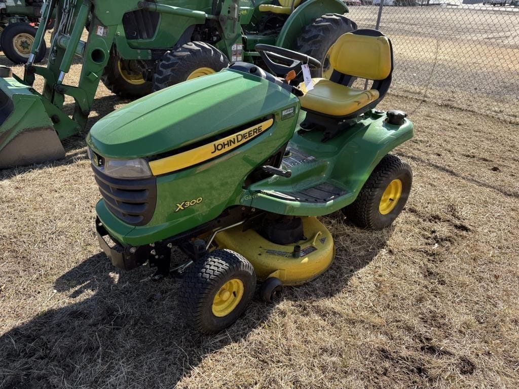 John Deere X300 Equipment Image0