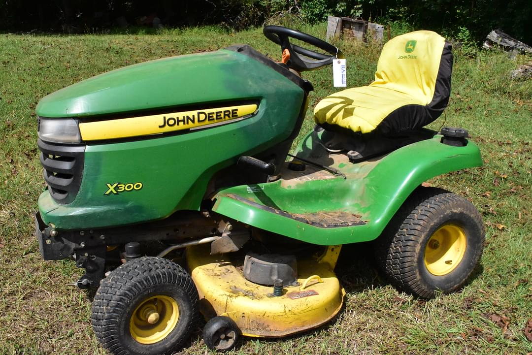 Image of John Deere X300 Primary image