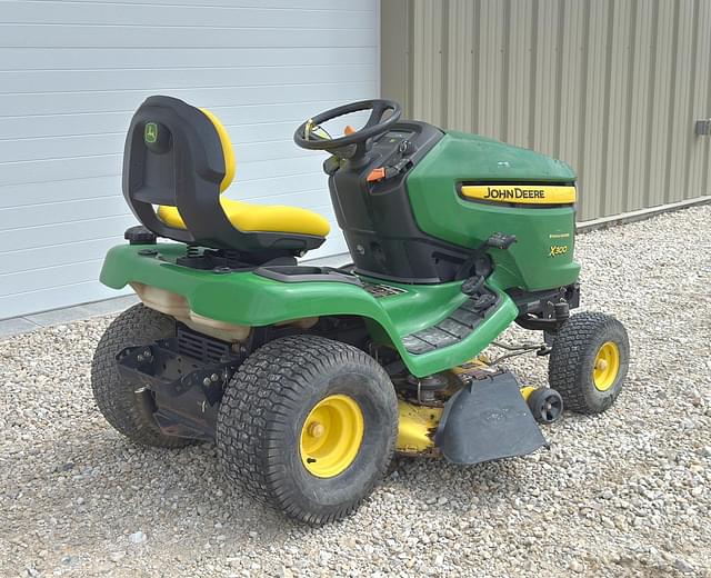 Image of John Deere X300 equipment image 4