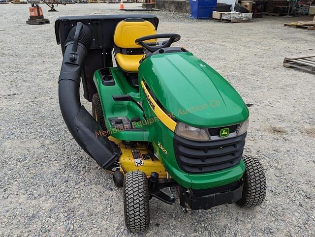 Image of John Deere X300 equipment image 2