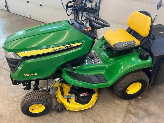 Image of John Deere X300R equipment image 1