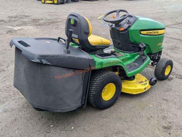 Image of John Deere X300R equipment image 4