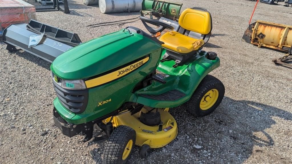 Image of John Deere X304 Primary image