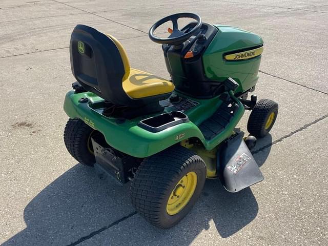 Image of John Deere X304 equipment image 3