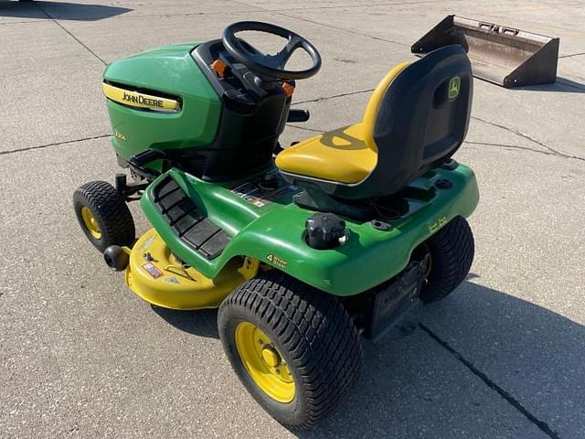 Image of John Deere X304 equipment image 2