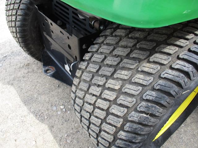 Image of John Deere X320 equipment image 2