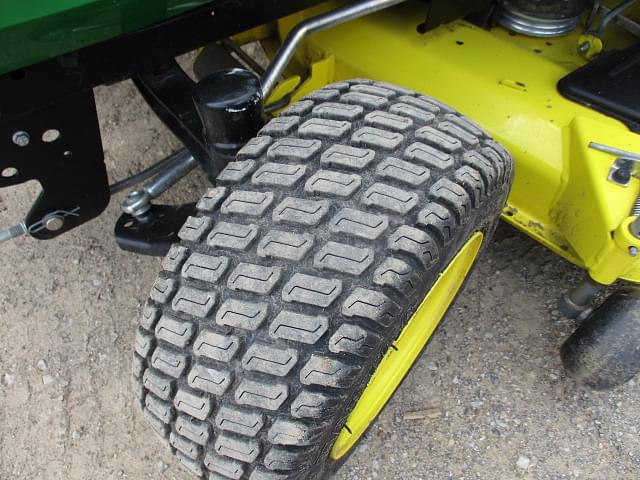 Image of John Deere X320 equipment image 4