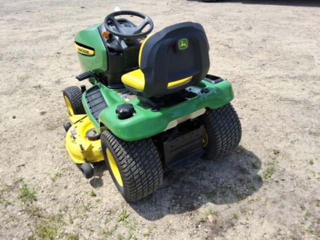 Image of John Deere X320 equipment image 3