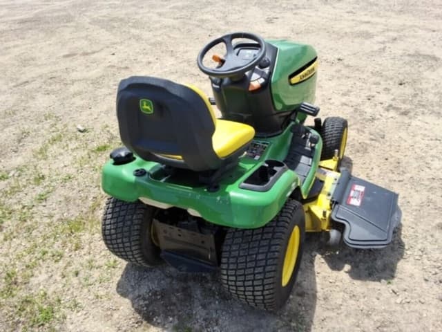 Image of John Deere X320 equipment image 4