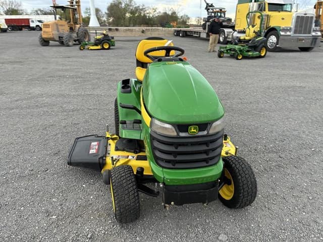Image of John Deere X320 equipment image 1