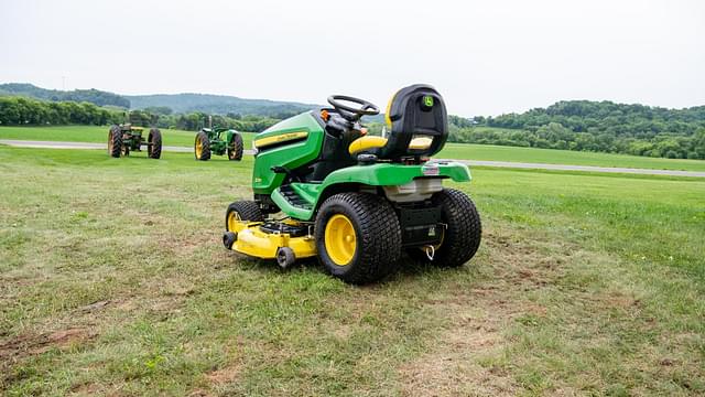 Image of John Deere X320 equipment image 3