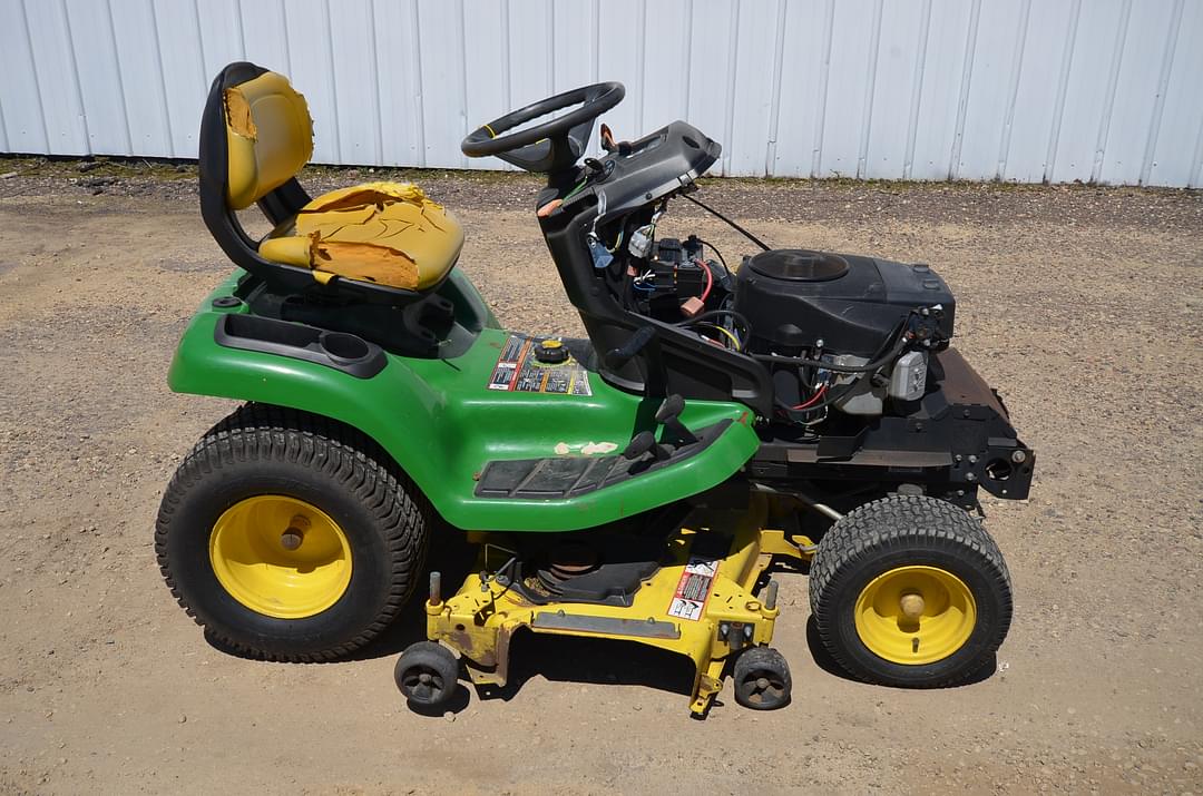 Image of John Deere X320 Primary image