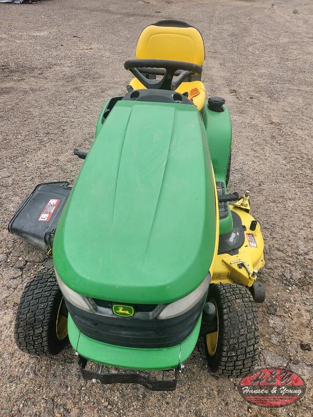 Image of John Deere X320 equipment image 4