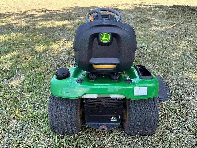 Image of John Deere X320 equipment image 3