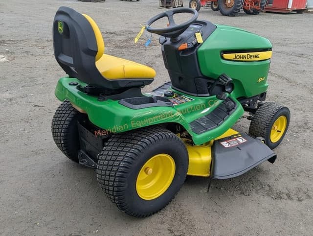 Image of John Deere X320 equipment image 4