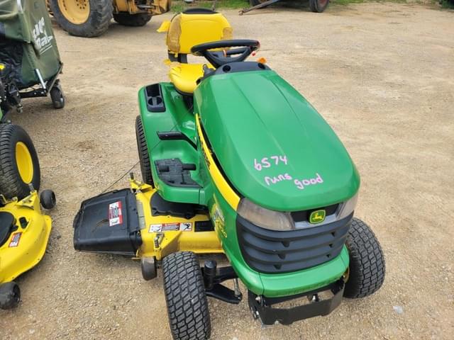 Image of John Deere X320 equipment image 2