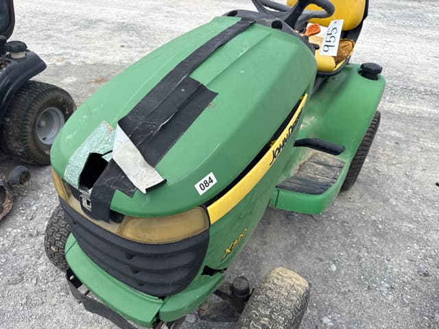Image of John Deere X320 equipment image 1
