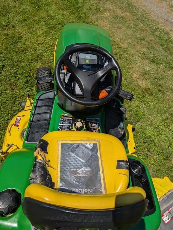 Image of John Deere X320 equipment image 4