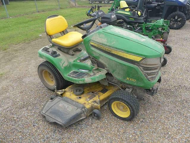 Image of John Deere X320 equipment image 1