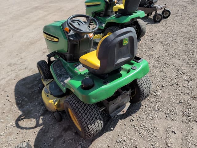 Image of John Deere X324 equipment image 2