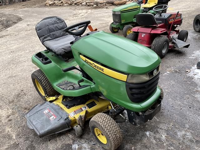 Image of John Deere X324 equipment image 2