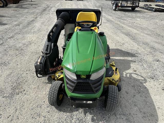 Image of John Deere X324 equipment image 1