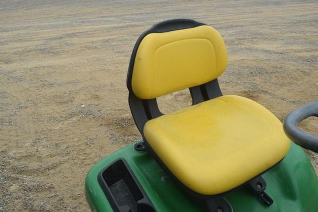 Image of John Deere X324 equipment image 4
