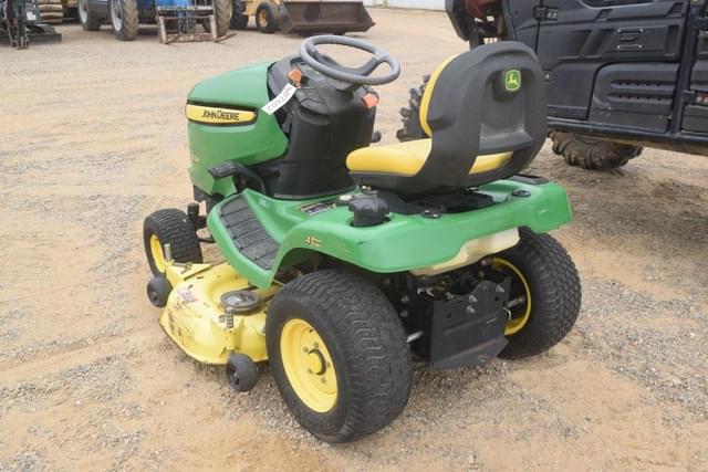 Image of John Deere X324 equipment image 1