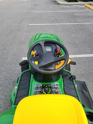 Image of John Deere X330 equipment image 4