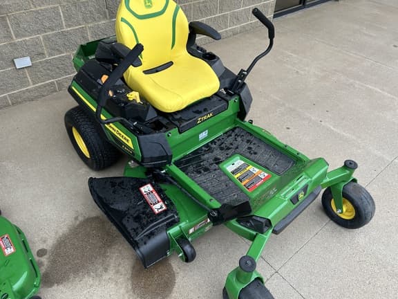 Image of John Deere X330 Image 0