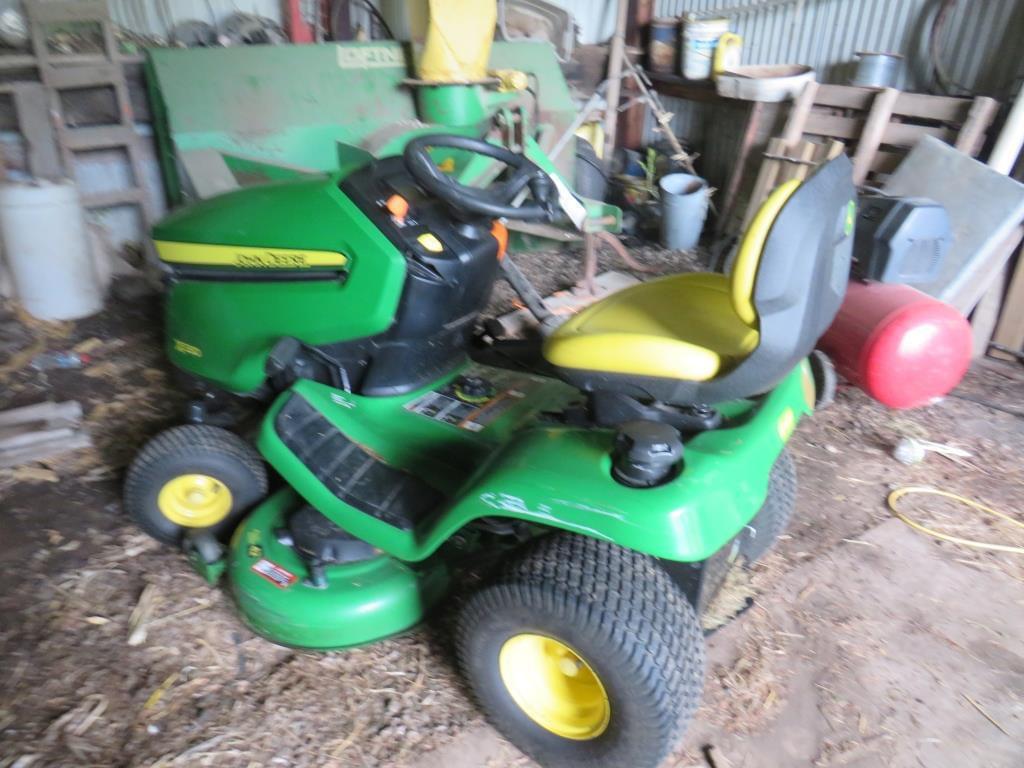 Image of John Deere X330 Image 1