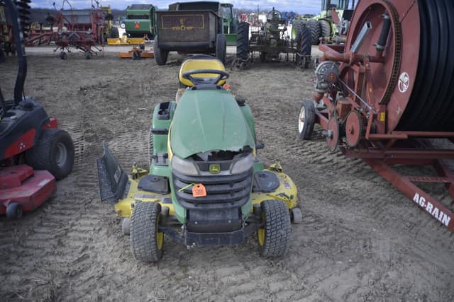 Image of John Deere X340 equipment image 1