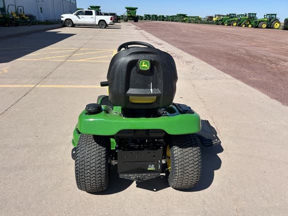 Image of John Deere X350 equipment image 4