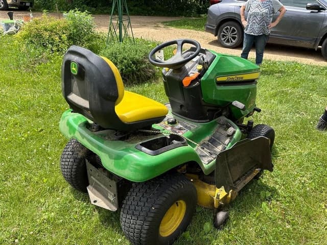 Image of John Deere X350 equipment image 4