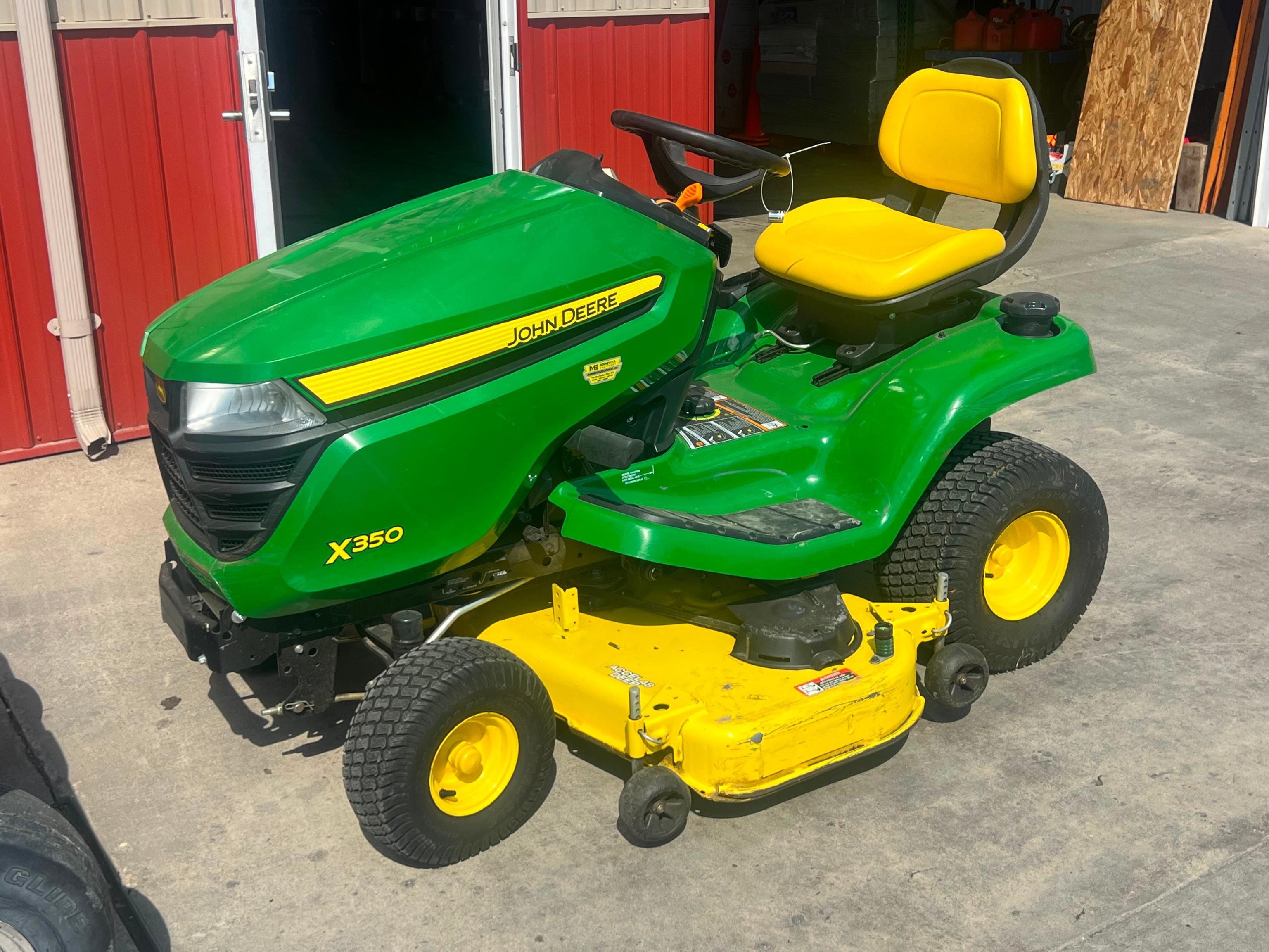 Main image John Deere X350