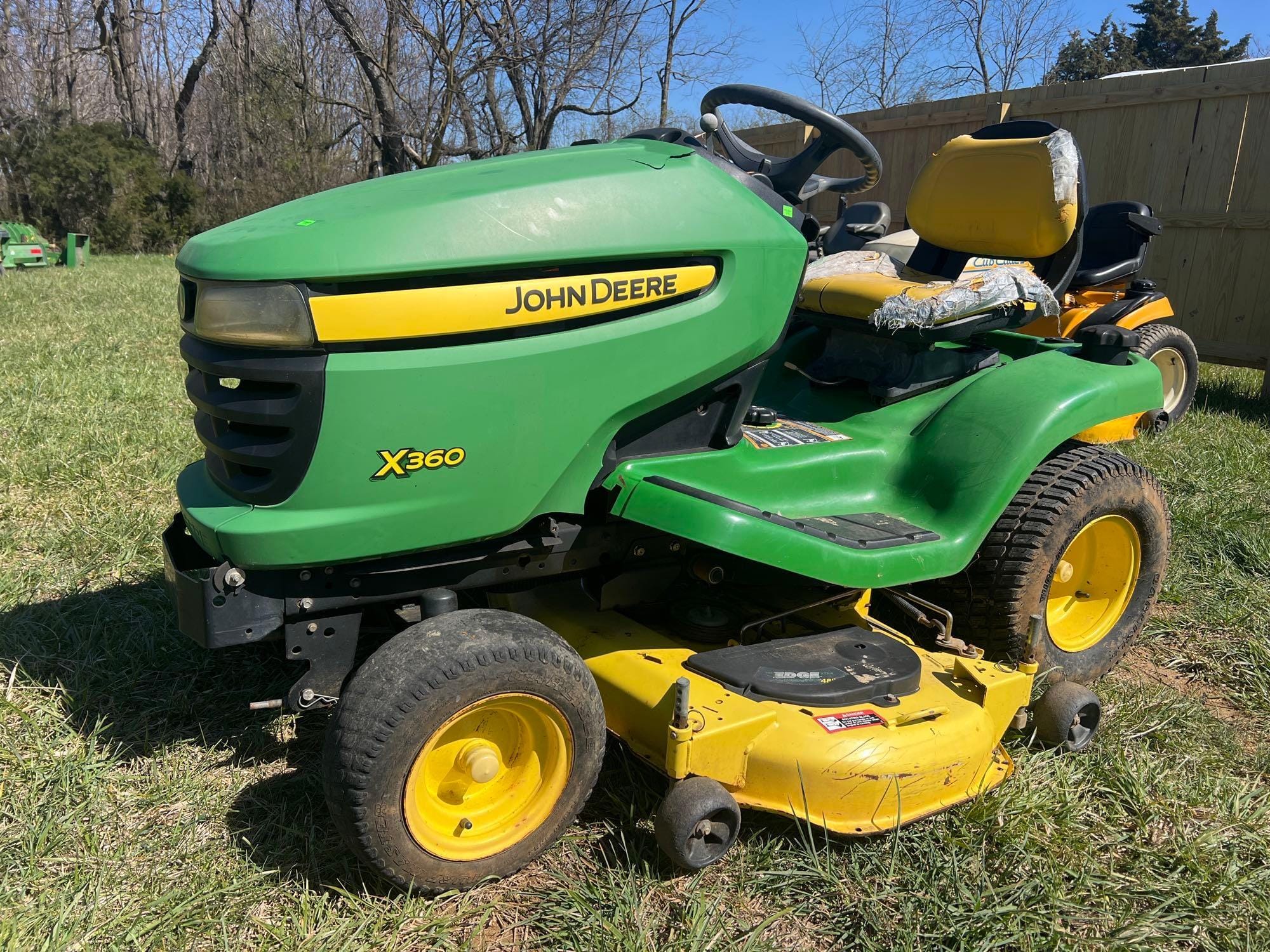Main image John Deere X360