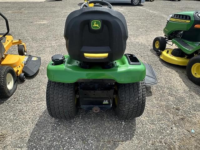 Image of John Deere X380 equipment image 4