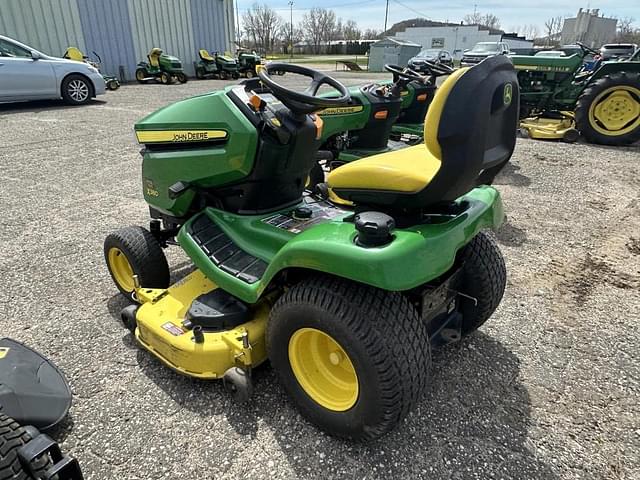 Image of John Deere X380 equipment image 1