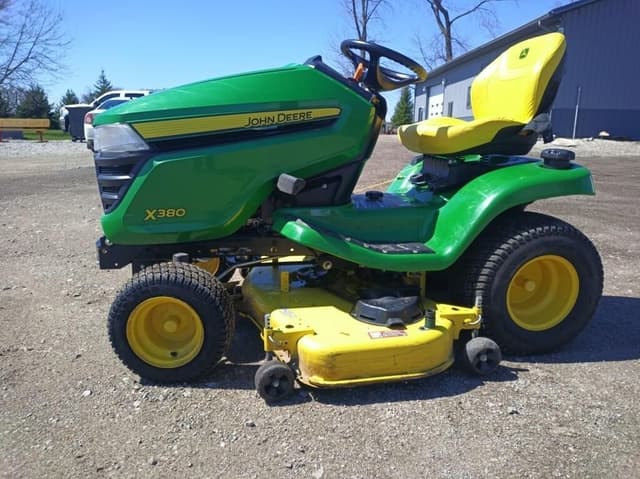 Image of John Deere X380 equipment image 1