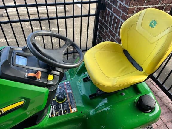 Image of John Deere X390 equipment image 2