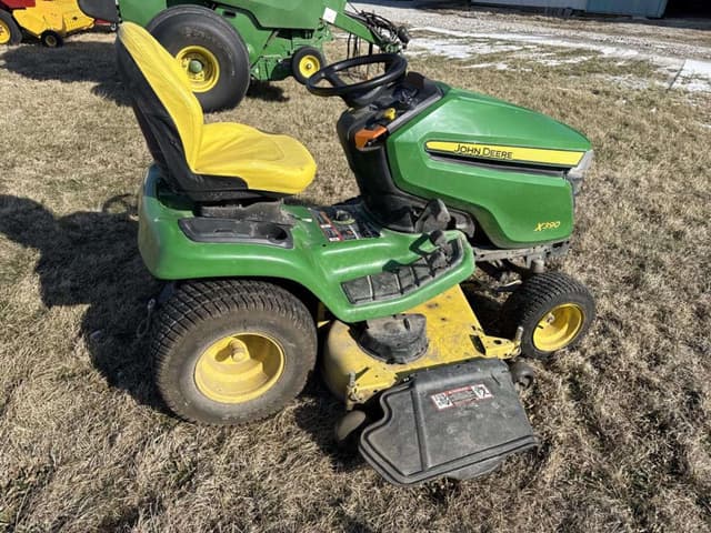 Image of John Deere X390 equipment image 3