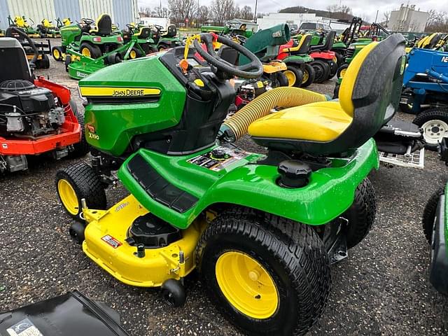 Image of John Deere X390 equipment image 1