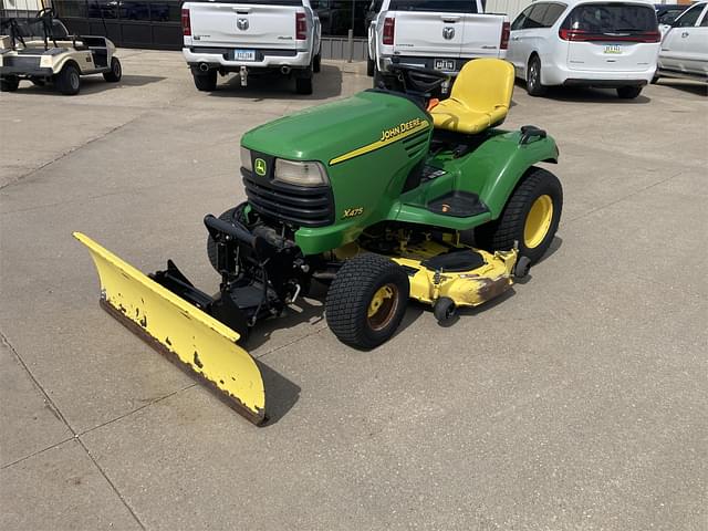 Image of John Deere X475 equipment image 1