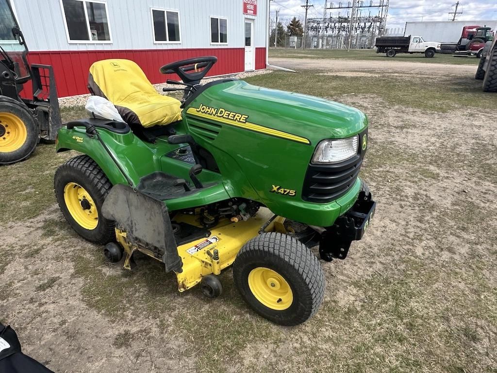 Main image John Deere X475