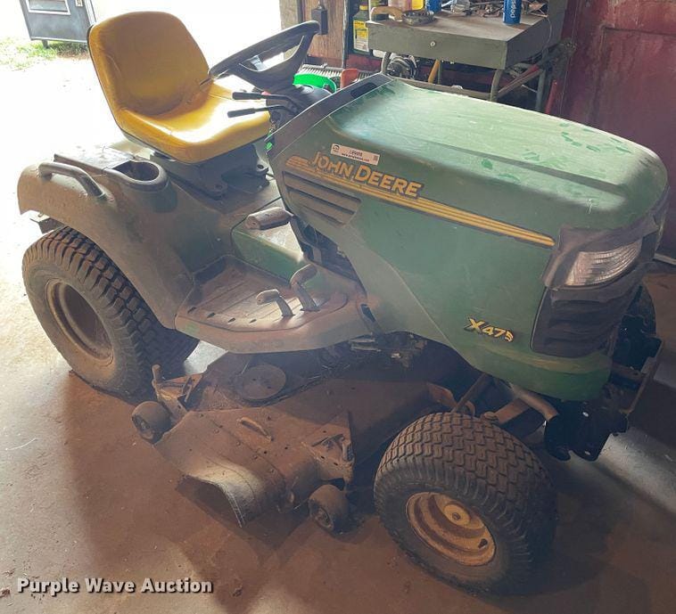 Main image John Deere X475