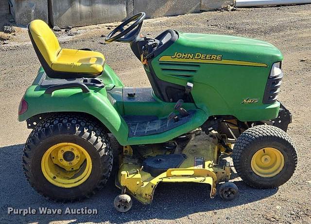 Image of John Deere X475 equipment image 3