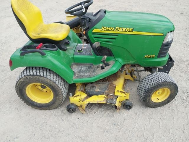 Image of John Deere X475 equipment image 3